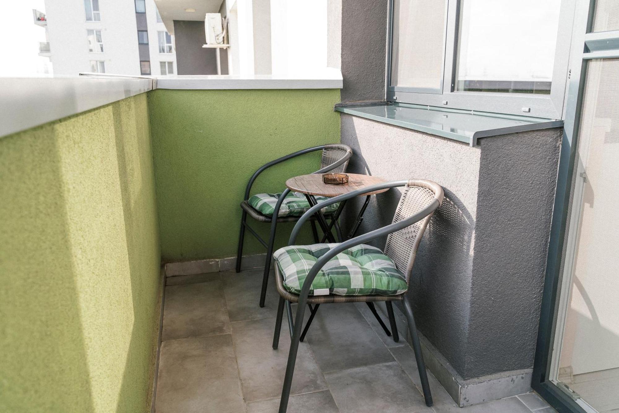 M&M Apartment ออราแด ภายนอก รูปภาพ